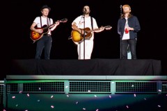 Noah-Kahan-Fenway-5