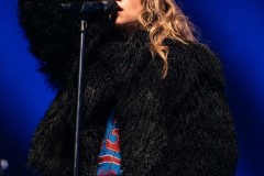 Suki-Waterhouse-Roadrunner-Amelia-Cordischi-10