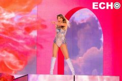 Taylor-Swift-50-Gillette-scaled