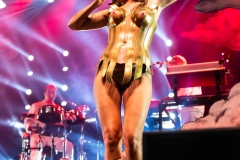 Tove-Lo-Roadrunner-13