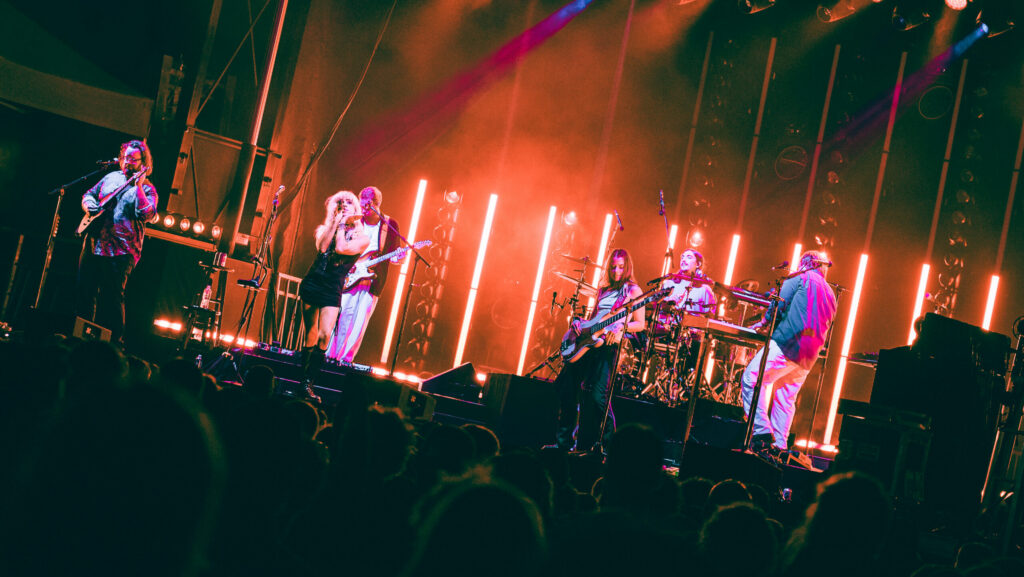Cigarettes @ Sunset and Rainbow Kitten Surprise Kick-Off Their US Tour in the Vermont Fall Air